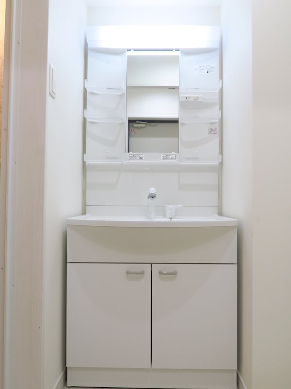 洗面設備　同型タイプ