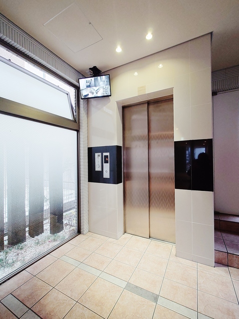 その他共有部分　防犯カメラ付エレベーター