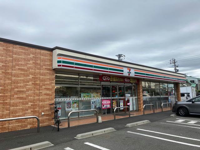 コンビニ　セブンイレブン名古屋善進本町東店（コンビニ）まで752m