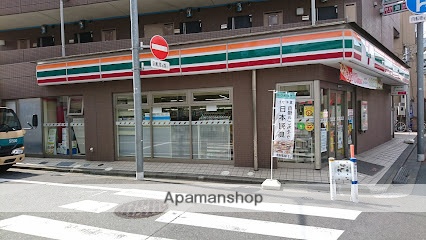 コンビニ　セブン－イレブン大田区蒲田本町２丁目店（コンビニ）まで198m