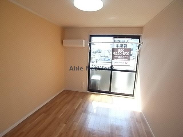 居室・リビング　居室