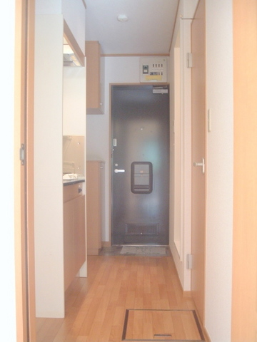 その他　居室から玄関へ