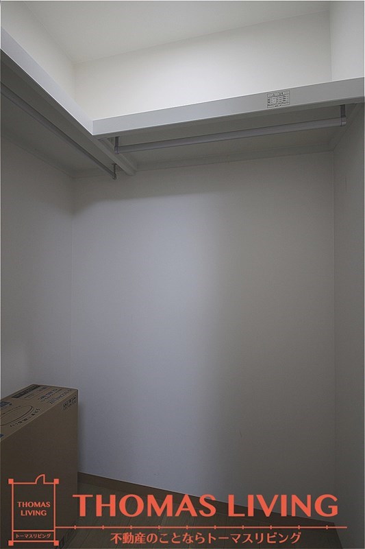 収納　大容量のウォークインクローゼットです。