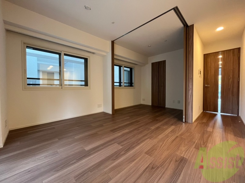 居室・リビング　広くてキレイなお部屋が広がっていて、充実した生活が送れそう。