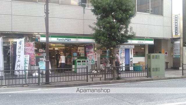 コンビニ　ファミリーマート（コンビニ）まで100m