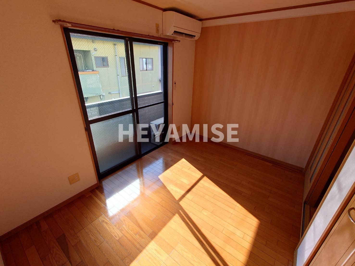 居室・リビング　※室内画像は別号室のもの