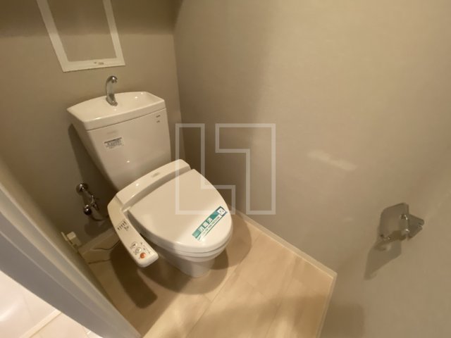 トイレ　パークアクシスうつぼ公園　温水洗浄便座