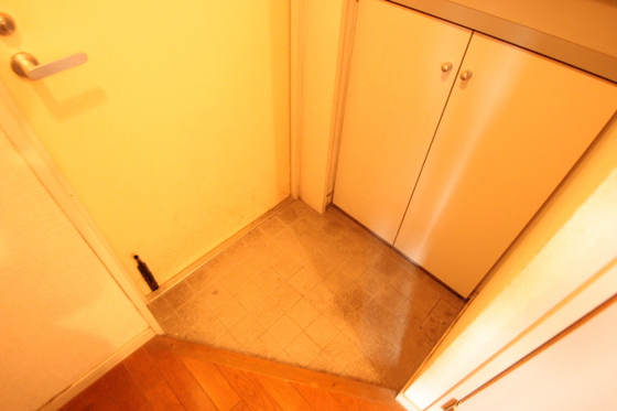 玄関　※別室の写真を使用しております※