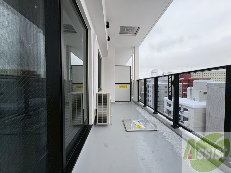 バルコニー　バルコニーです。洗濯物を干したり一息ついたりできますね！