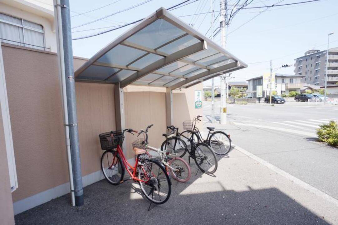駐車場　駐輪場