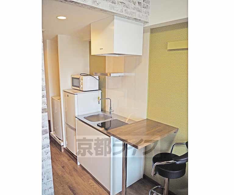 キッチン　ＩＨコンロ付きです。