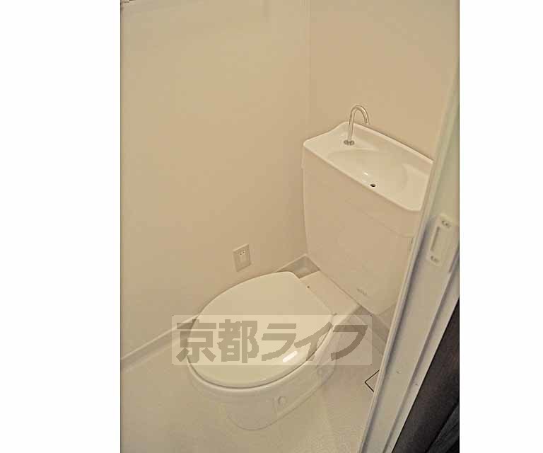 トイレ　清潔感のあるトイレです。