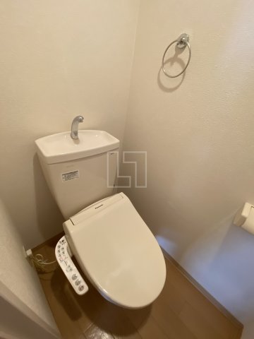 トイレ　みおつくし東なんば　温水洗浄便座