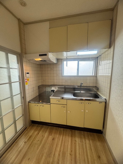 キッチン　※別号室の写真です。