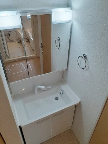 洗面設備　広い洗面スペース