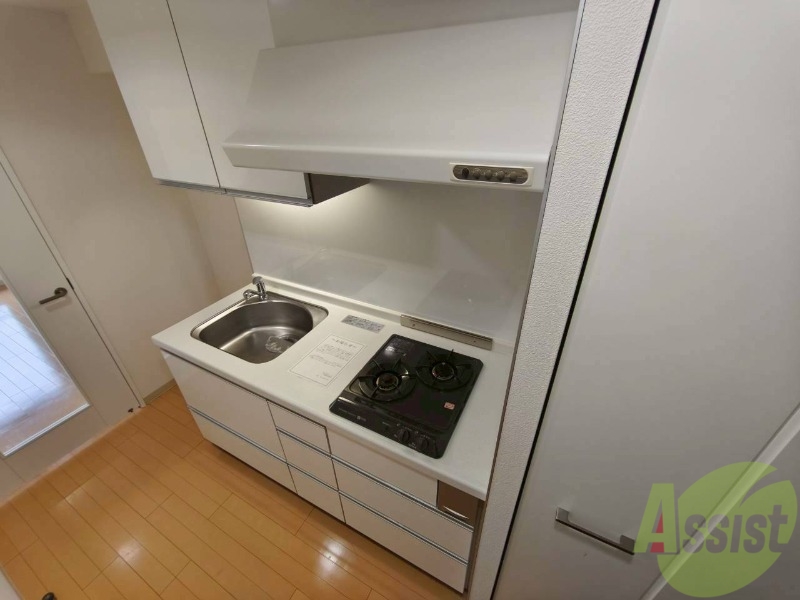 キッチン　綺麗なキッチンですね。料理も捗りそうです。