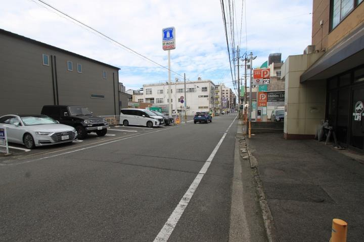 コンビニ　ローソン　マルショク長浜店（コンビニ）まで65m