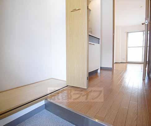 玄関　収納があり、玄関もすっきり