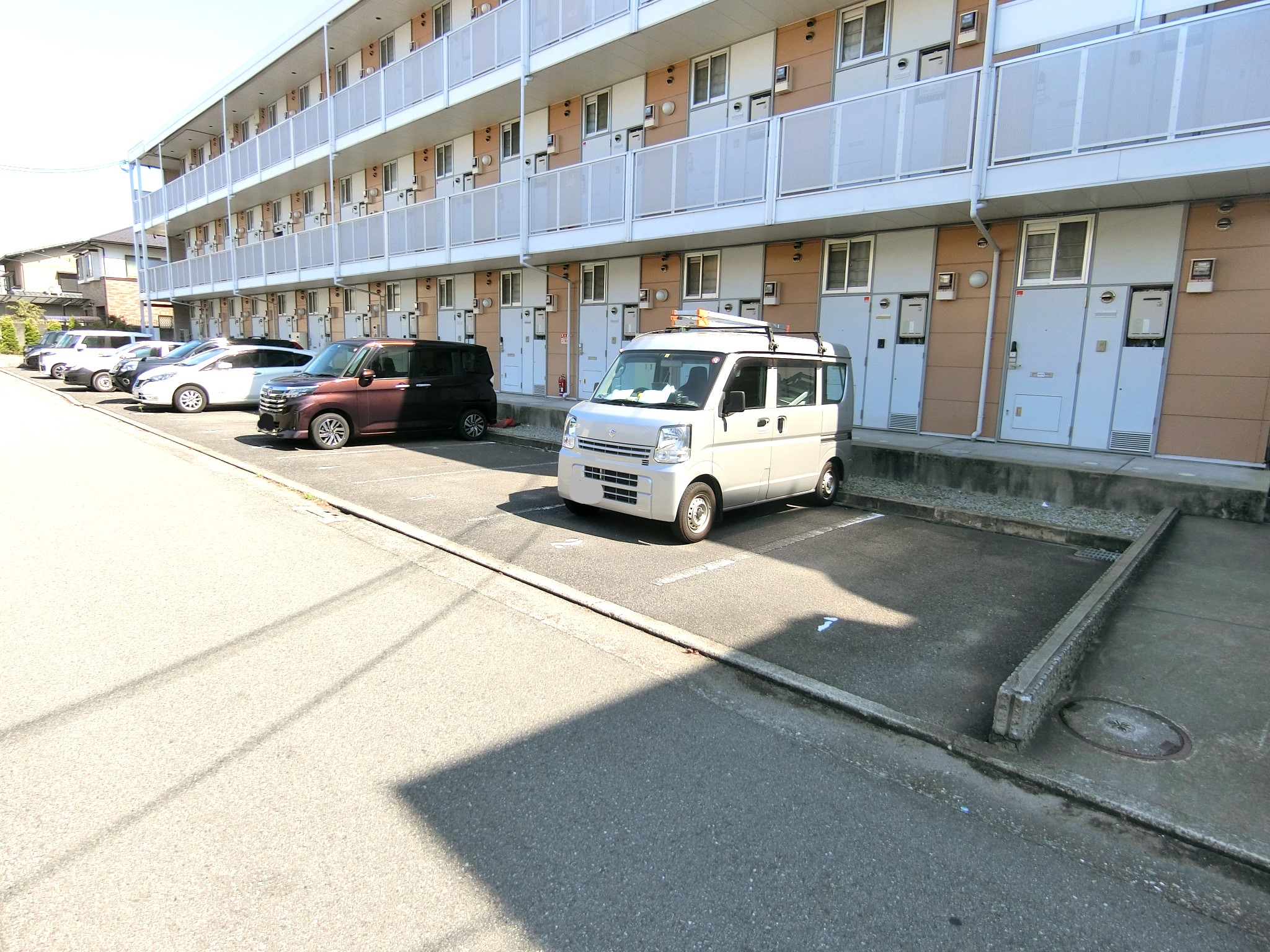 駐車場　敷地内駐車場を完備です☆