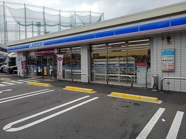 コンビニ　ローソン基山小倉店（コンビニ）まで830m