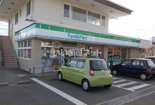 コンビニ　ファミリーマート 小田原中曽根店（コンビニ）まで529m