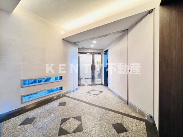 エントランス　建物の内部です