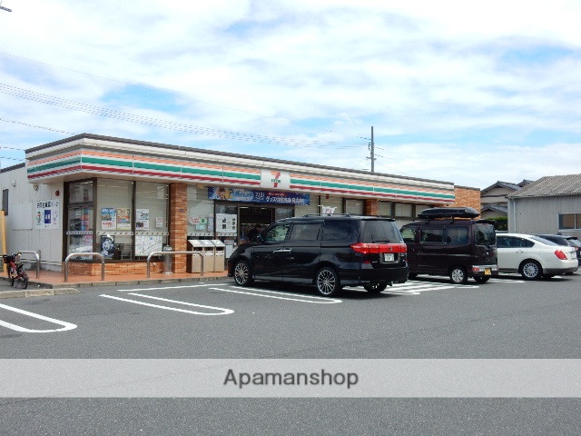 コンビニ　セブンイレブン／千鳥町店（コンビニ）まで400m