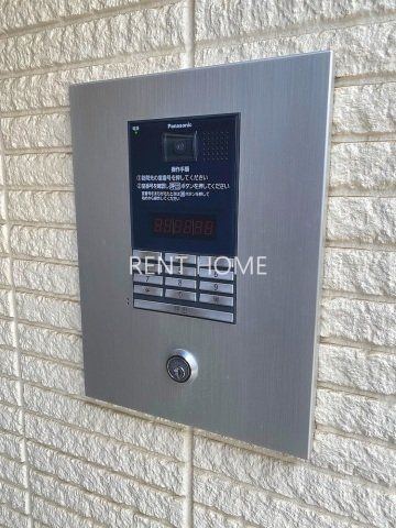 エントランス　オートロック完備