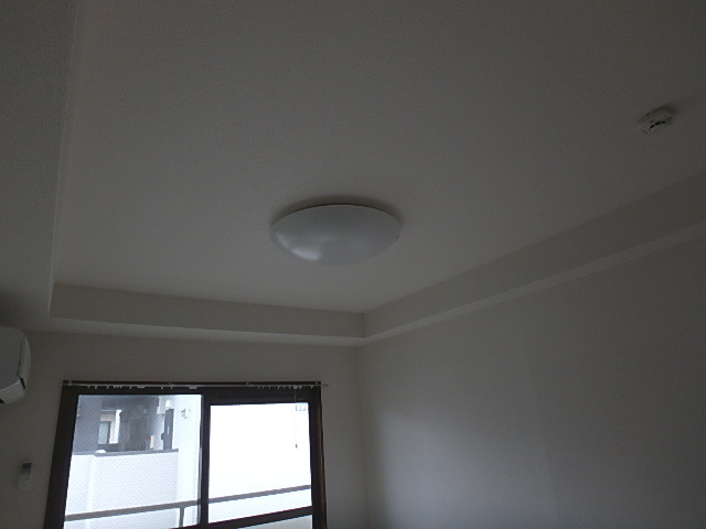 その他　照明器具付き