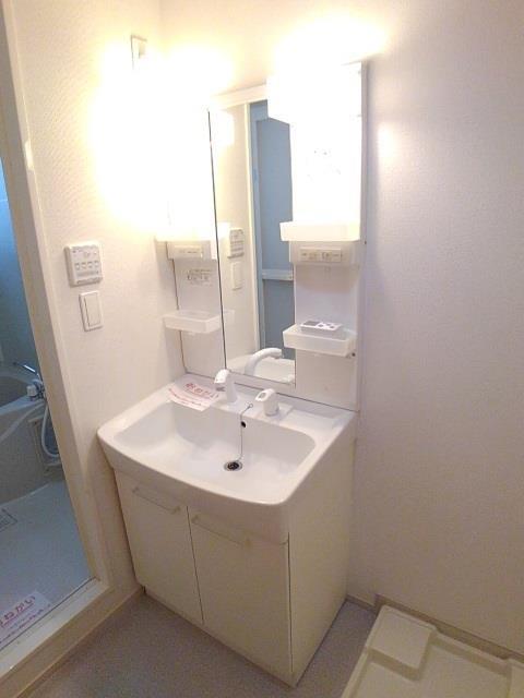 洗面設備　洗面室