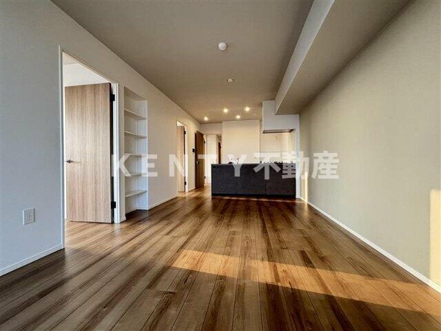 居室・リビング　こちらの居間で趣味の時間をお楽しみください