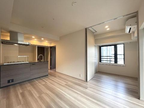 居室・リビング　室内