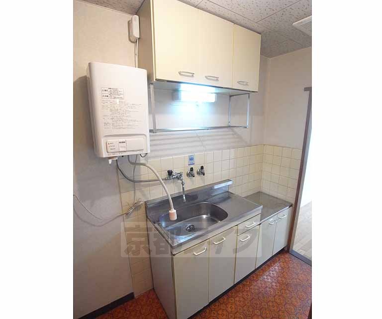 キッチン　２口コンロも置けますね。