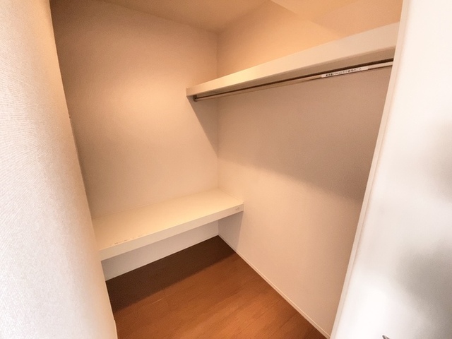 収納　２０２ウォークインクローゼット