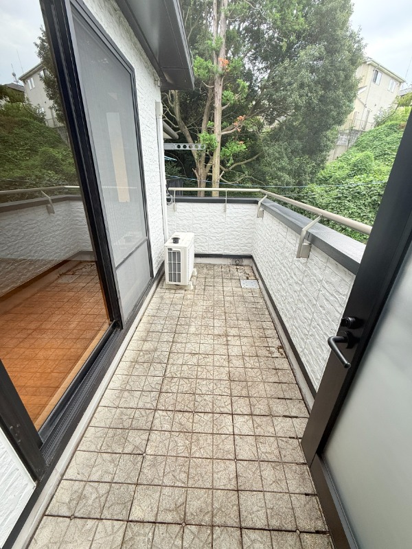 バルコニー　２階