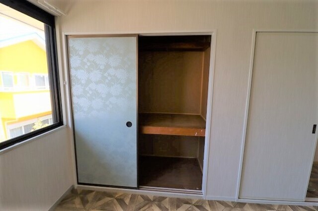 収納　洋室　収納