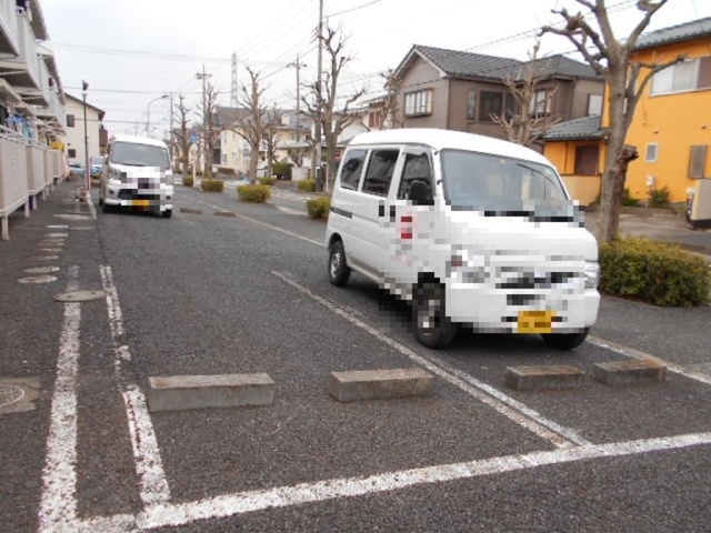 駐車場　駐車場
