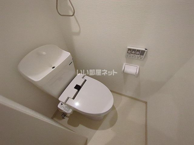 アプロウズ府中町浜田のトイレ写真