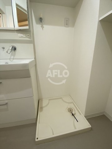 その他設備　BROU上町台（ブラウ上町台）　洗濯機置場