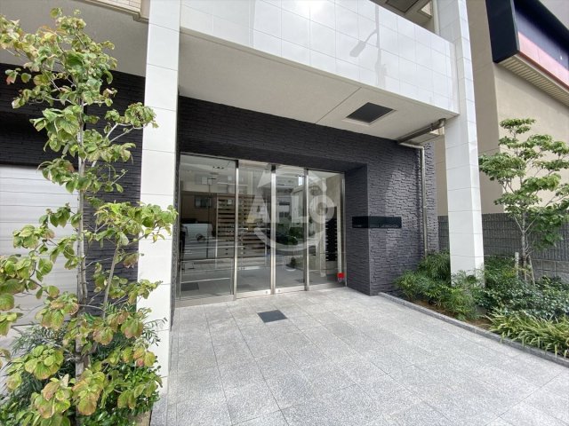 エントランス　BROU上町台（ブラウ上町台）　エントランス