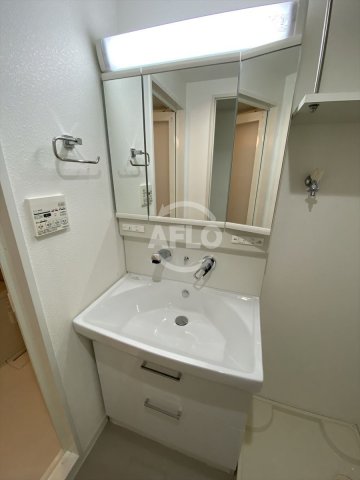 洗面設備　BROU上町台（ブラウ上町台）　洗面化粧台