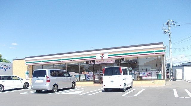 コンビニ　セブンイレブン（コンビニ）まで1000m