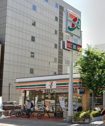 コンビニ　セブンイレブン（コンビニ）まで162m