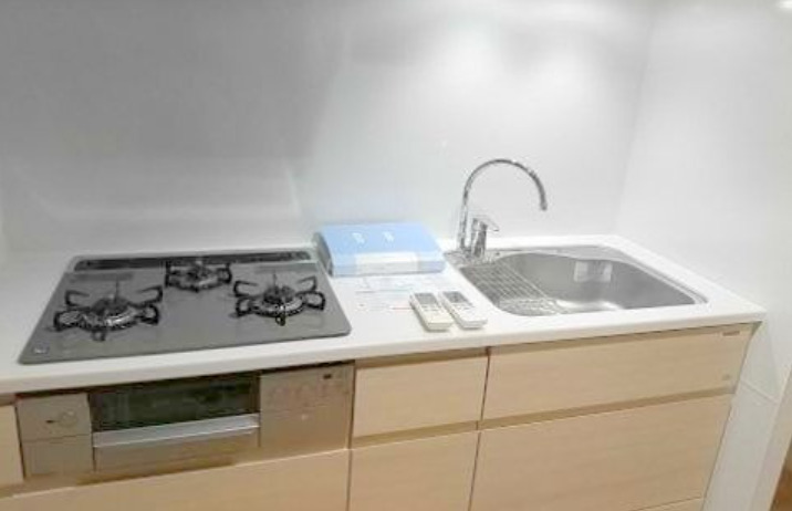 キッチン　※別部屋参考写真