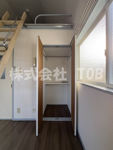 収納　洋室5.5帖　収納