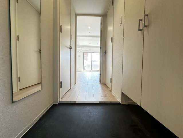 玄関　詳細は、RISUMO江坂本店までお問合せください♪