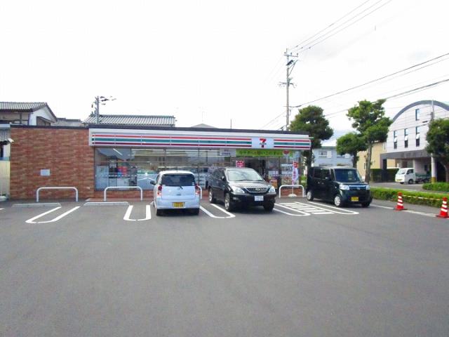 コンビニ　セブンイレブン鹿児島桜ヶ丘２丁目店（コンビニ）まで236m