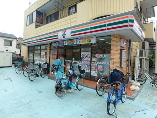 コンビニ　セブンイレブン 荒川東尾久2丁目店（コンビニ）まで256m