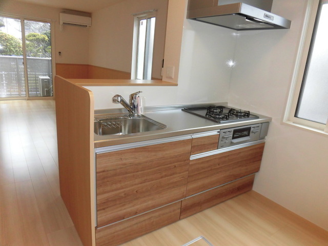 キッチン　１０６　ガスコンロ付対面キッチン