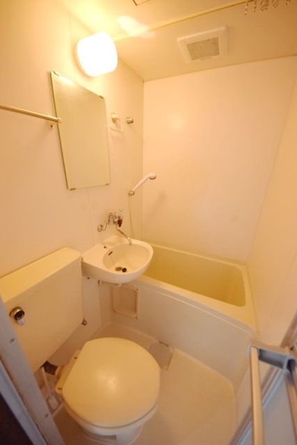 バス・シャワールーム　★お部屋探しは株式会社タウンハウジング東京まで★